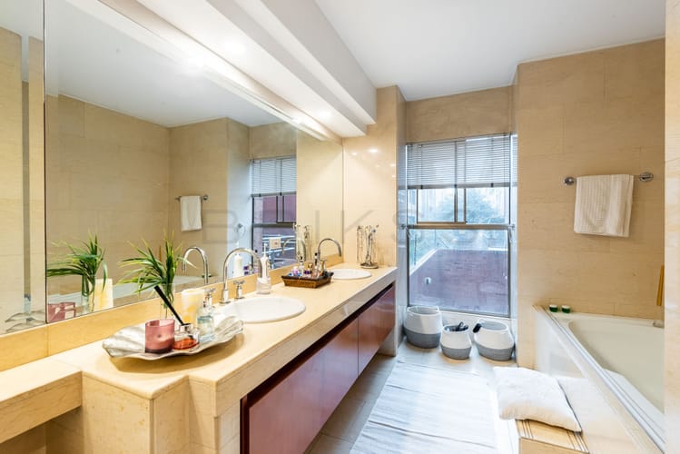 Apartamento en venta en Chicó Reservado, Bogotá · foto 15 de 19
