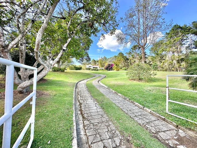 Casa de 6 alcobas en venta en Los Salados, El Retiro, 573 m² · foto 2 de 24