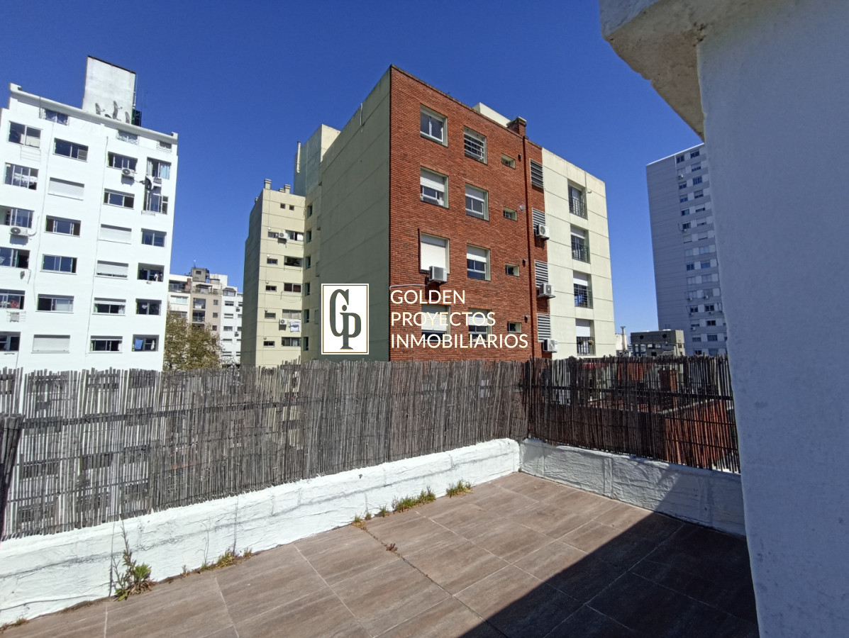 Apartamento en Alquiler 2 dormitorios con azotea · Foto 2