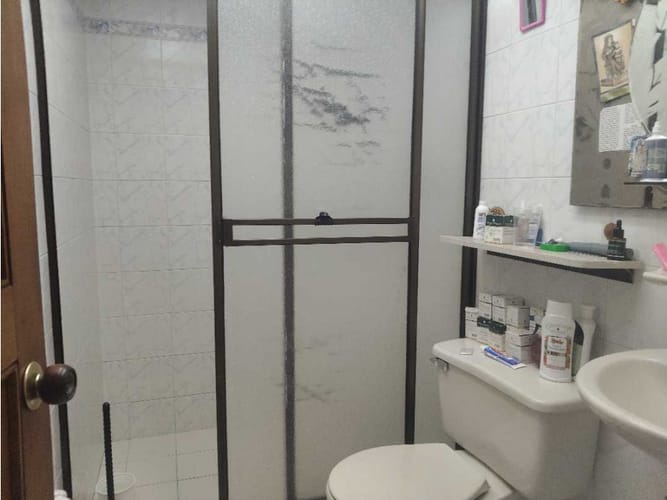 Casa de 4 alcobas en venta en Laureles, Medellín, 145 m² · foto 11 de 14