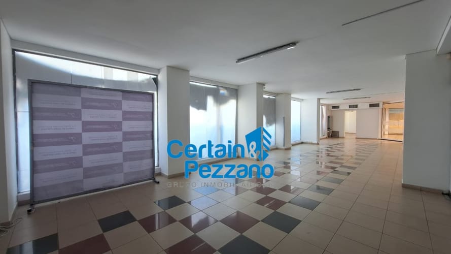 Local en arriendo en La Matuna, Cartagena, 190 m² · foto 2 de 10