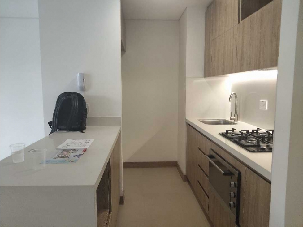 Apartamento en venta en Laureles, Medellín · foto 3 de 18