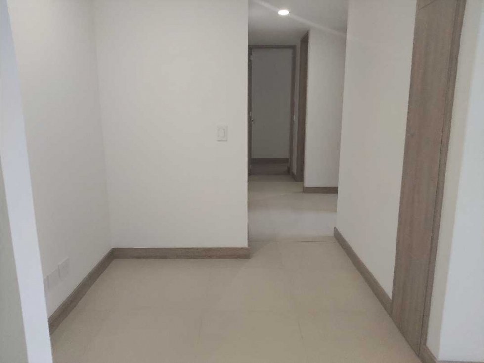 Apartamento en venta en Laureles, Medellín · foto 8 de 18