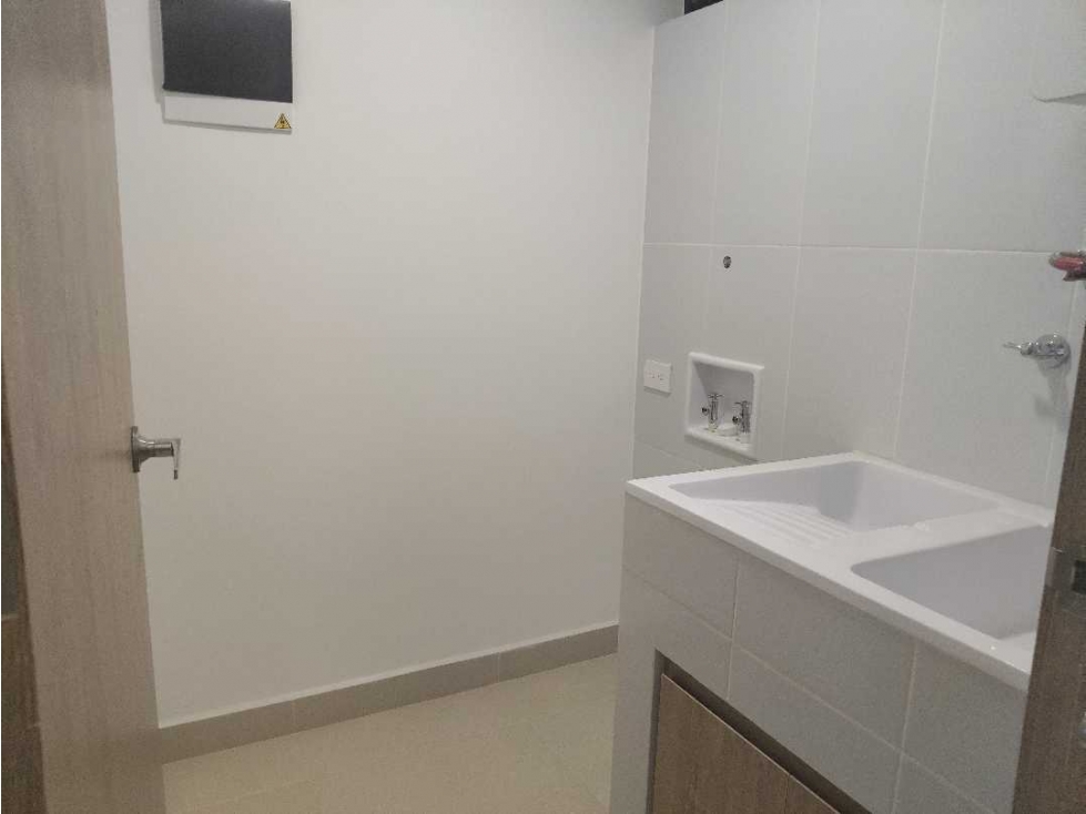 Apartamento en venta en Laureles, Medellín · foto 15 de 18