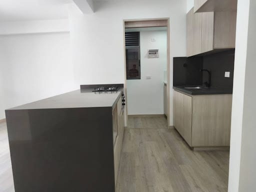 Apartamento de 3 alcobas en arriendo en Ciudad Del Río, Medellín, 80 m² · foto 3 de 22