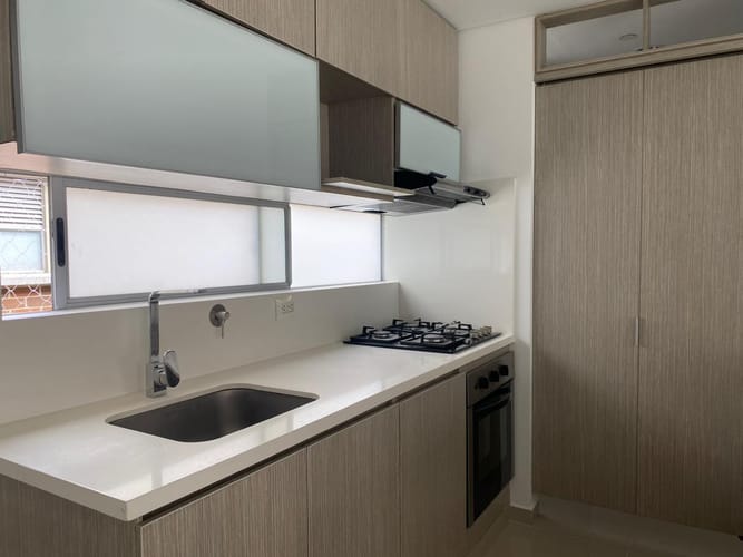 Apartamento de 2 alcobas en arriendo en Cumbres, Envigado, 99 m² · foto 5 de 14