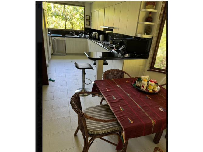 Casa de 3 alcobas en venta en Altos Del Poblado, Medellín, 385 m² · foto 7 de 12