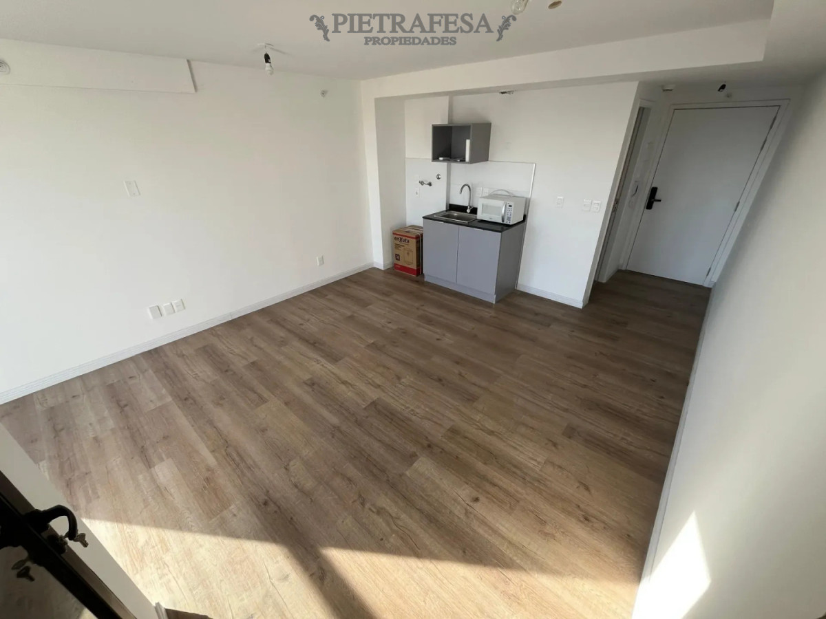 Apartamento en alquiler, monoambiente, 1 baño, terraza lavadero. Malvin. · Foto 5