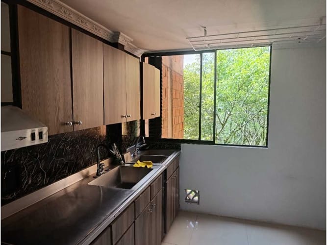 Apartamento de 3 alcobas en venta en Altamira, Medellín, 78 m² · foto 3 de 20
