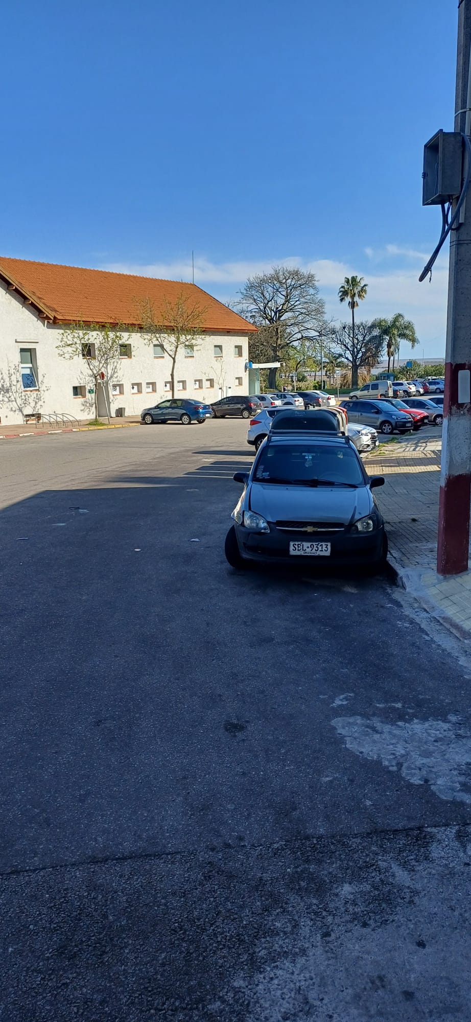 MONOAMBIENTE , una cuadra de la playa, frente al lago del parque rodó · Foto 9