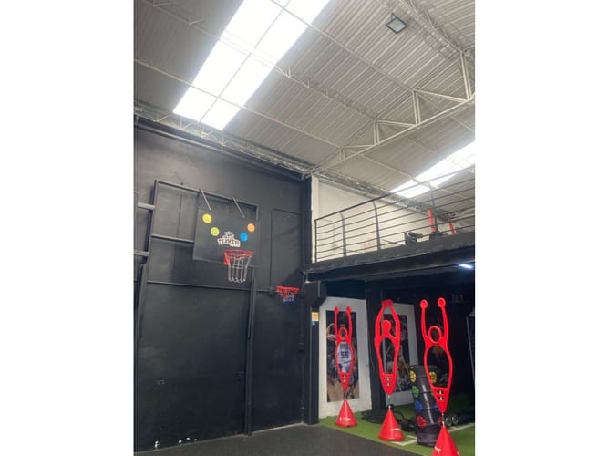 Bodega en arriendo en Zona Centro, Envigado, 280 m² · foto 2 de 12