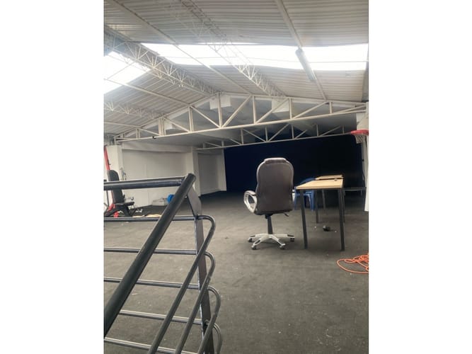 Bodega en arriendo en Zona Centro, Envigado, 280 m² · foto 11 de 12
