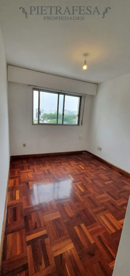 Apartamento en alquiler, 2 dormitorios, 1 baño, terraza lavadero. Parque Batlle. · Foto 9