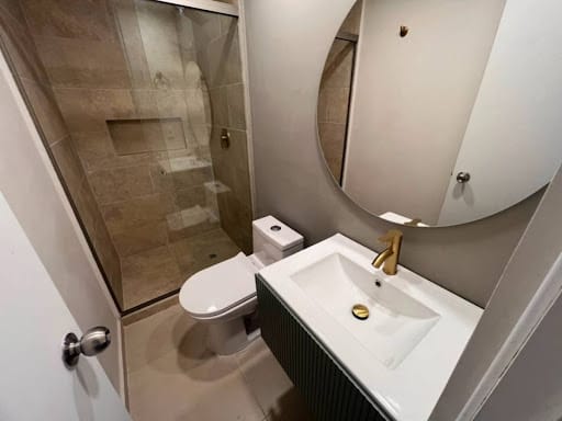 Apartamento de 2 alcobas en arriendo en Los Balsos, Medellín, 72 m² · foto 9 de 10