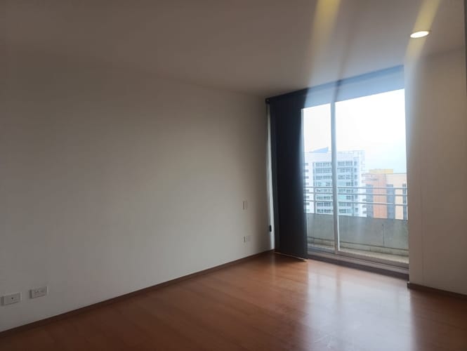 Apartamento de 2 alcobas en venta en El Poblado, Medellín, 117 m² · foto 6 de 18