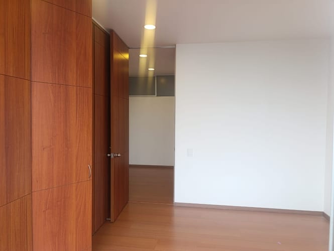 Apartamento de 2 alcobas en venta en El Poblado, Medellín, 117 m² · foto 11 de 18
