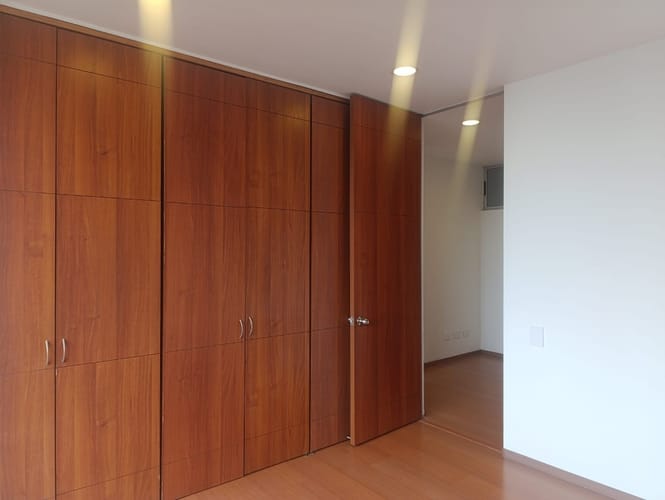 Apartamento de 2 alcobas en venta en El Poblado, Medellín, 117 m² · foto 16 de 18