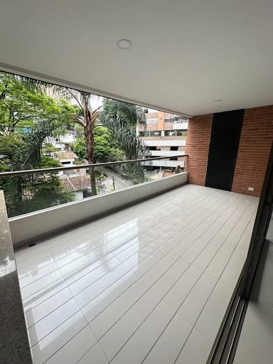 Apartamento de 2 alcobas en arriendo en Santa Maria De Los Angeles, Medellín, 107 m² · foto 3 de 16