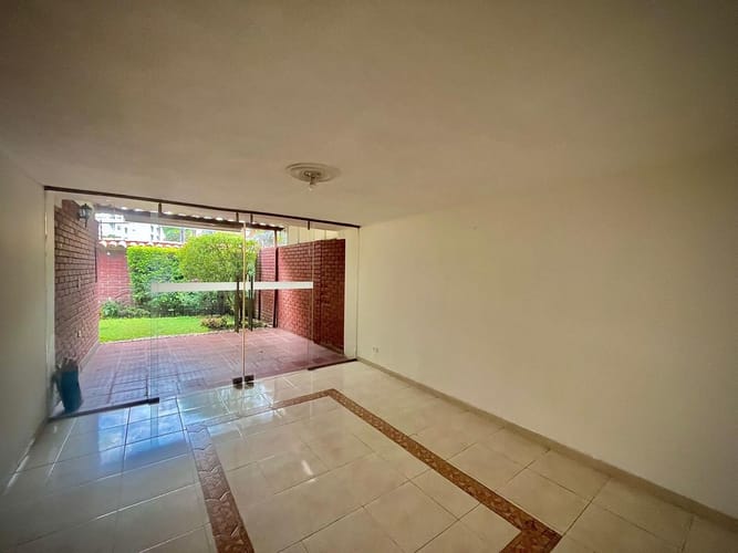Casa de 4 alcobas en venta en Piedra Pintada, Ibagué, 190 m² · foto 3 de 19