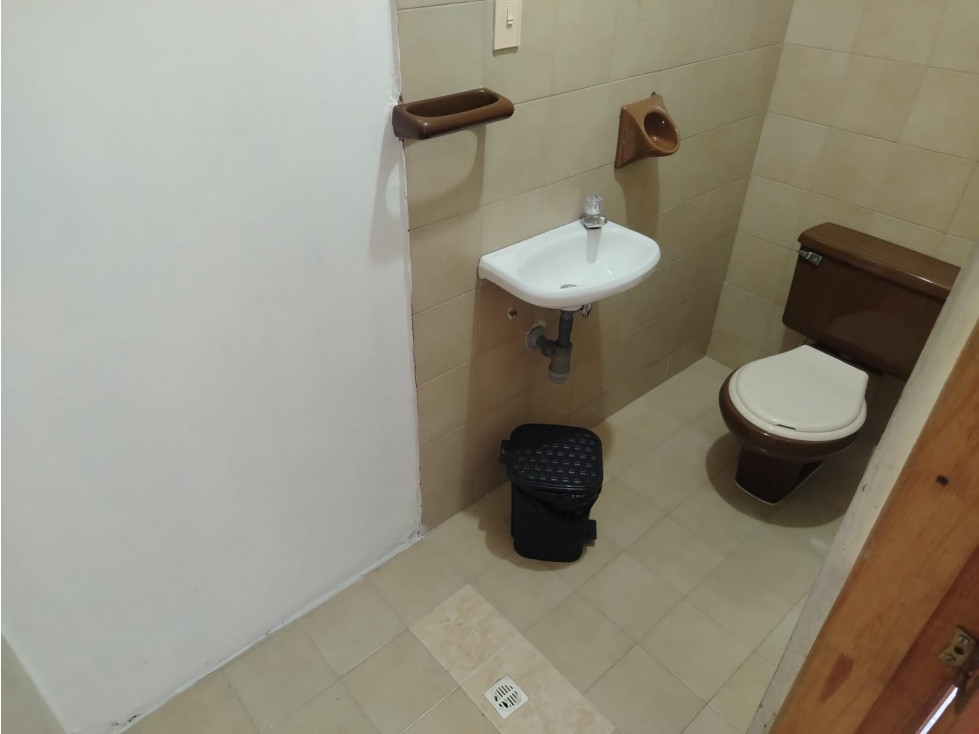 Casa en arriendo en El Nogal- Los Almendros, Medellín · foto 5 de 21