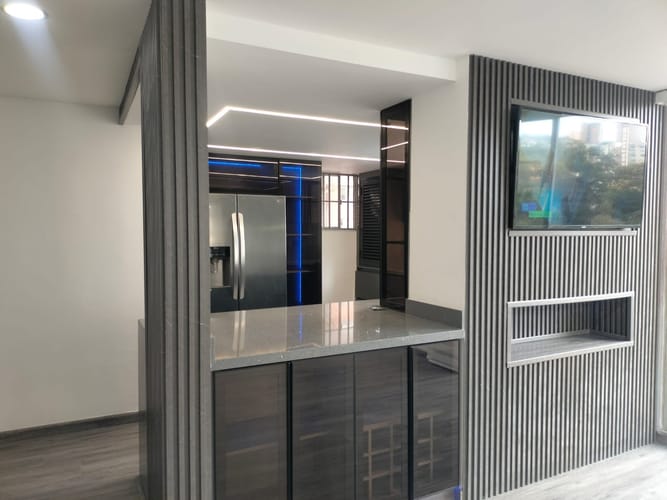 Apartamento de 3 alcobas en arriendo en El Poblado, Medellín, 117 m² · foto 11 de 18