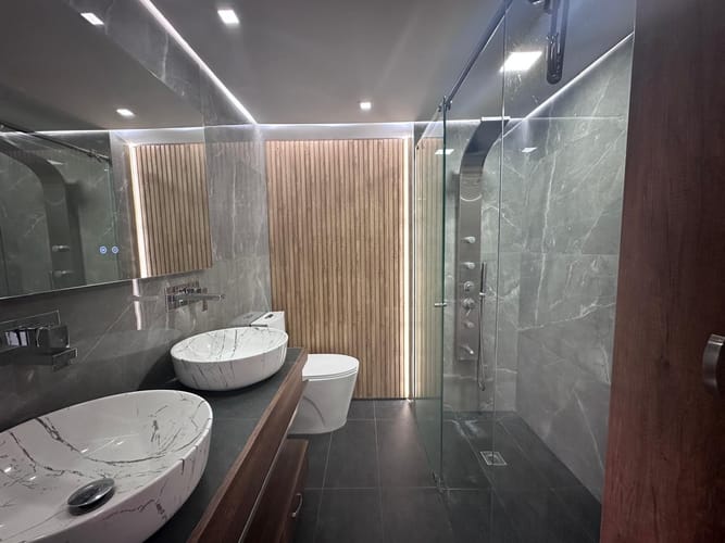 Apartamento de 3 alcobas en venta en El Poblado, Medellín, 74 m² · foto 18 de 19