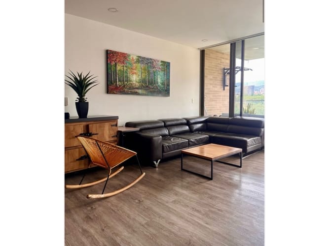 Apartamento de 3 alcobas en venta en Los Naranjos, Envigado, 140 m² · foto 3 de 16