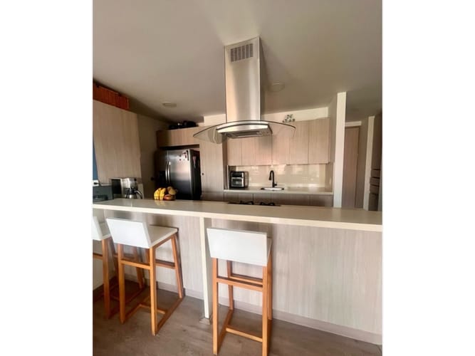 Apartamento de 3 alcobas en venta en Los Naranjos, Envigado, 140 m² · foto 6 de 16