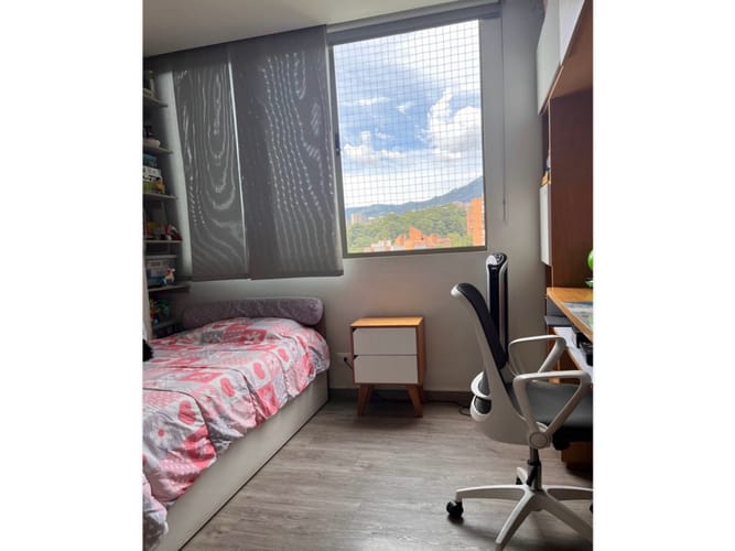 Apartamento de 3 alcobas en venta en Los Naranjos, Envigado, 140 m² · foto 13 de 16