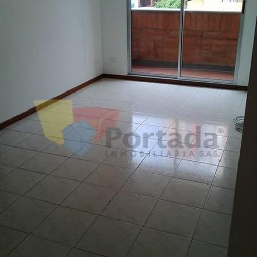 Apartamento de 3 alcobas en arriendo en La Pilarica, Bogotá, 75 m² · foto 2 de 11