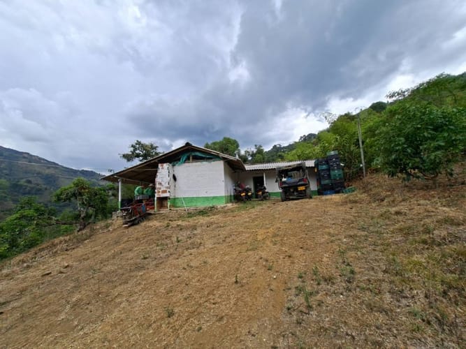 Finca en venta en La Miel, La Ceja, 250 m² · foto 22 de 24