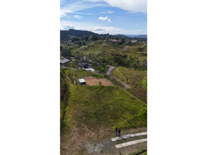 Lote en venta en Pantanillo, El Retiro, 2700 m² · foto 3 de 3