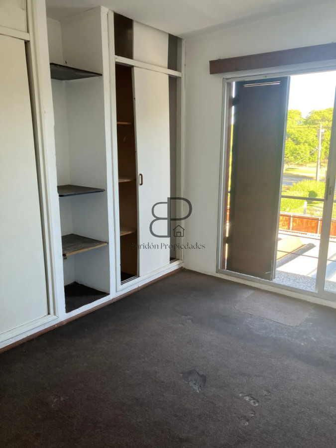 Alquiler Apartamento 3 Dormitorios Capurro balcon y cochera · Foto 11