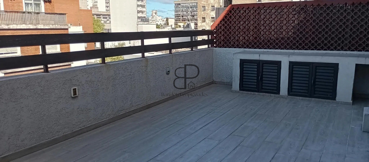 Alquiler Apartamento 2 Dormitorios Centro terraza y cochera · Foto 5