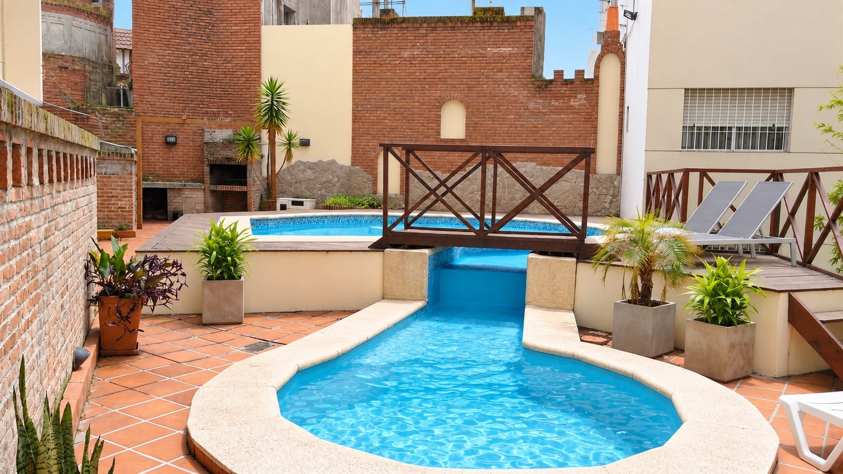 RAMBLA DE PUNTA CARRETAS  - ALQUILER APARTAMENTO DE 3 DORMITORIOS Y SERVICIO CON GARAJE Y MUEBLES · Foto 12