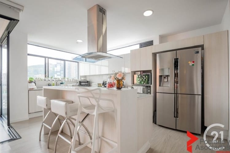 Apartamento de 3 alcobas en venta en Las Lomas, Medellín, 163 m² · foto 9 de 22
