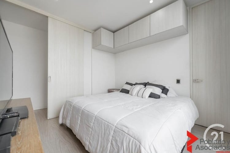 Apartamento de 3 alcobas en venta en Las Lomas, Medellín, 163 m² · foto 13 de 22