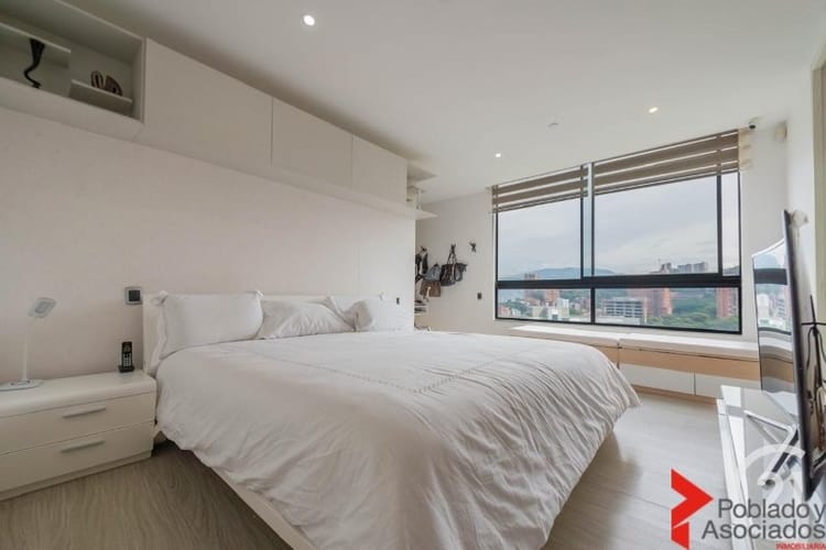 Apartamento de 3 alcobas en venta en Las Lomas, Medellín, 163 m² · foto 16 de 22
