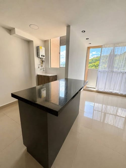Apartamento de 2 alcobas en venta en Machado, Copacabana, 53 m² · foto 2 de 15