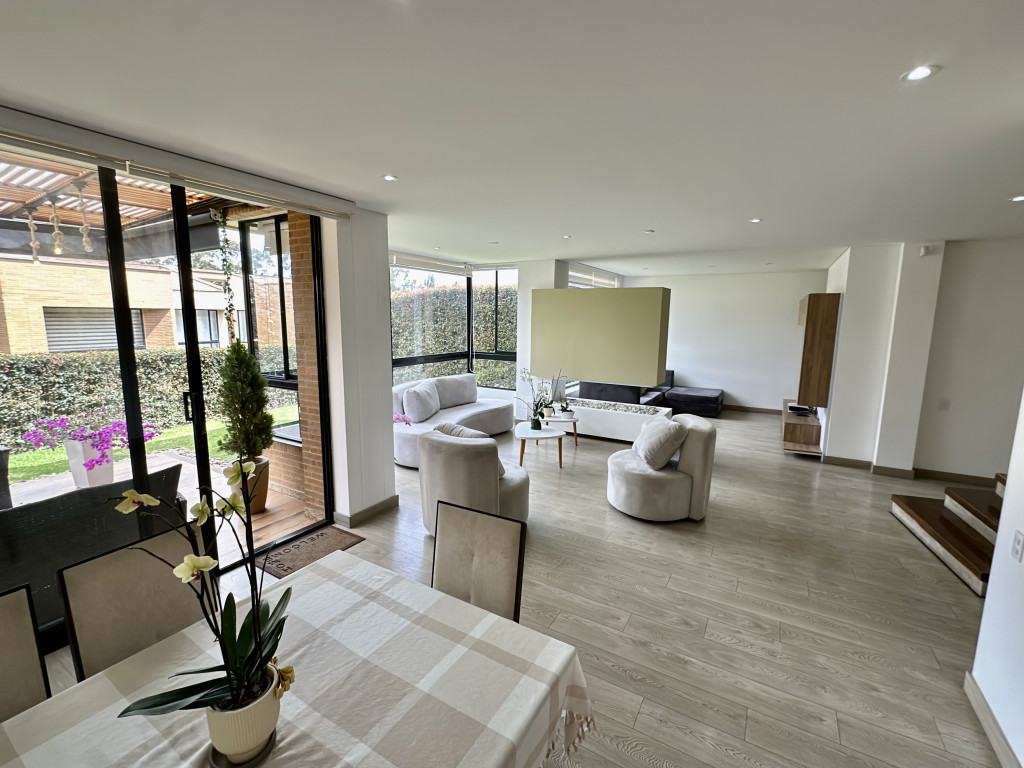 Casa en venta en Chuntame, Cajicá · foto 8 de 24