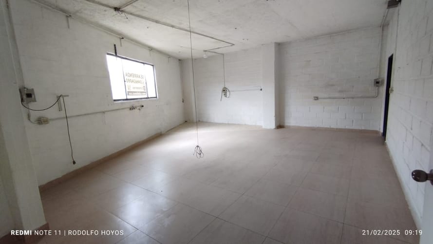 Bodega en venta en Trinidad, Medellín, 660 m² · foto 11 de 13