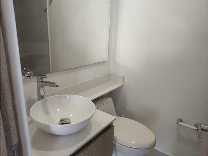 Apartamento de 3 alcobas en venta en San Jose, Sabaneta, 85 m² · foto 11 de 13