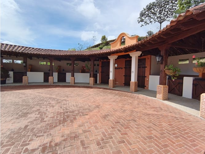 Finca en venta en Aeropuerto, Rionegro, 14878 m² · foto 4 de 24