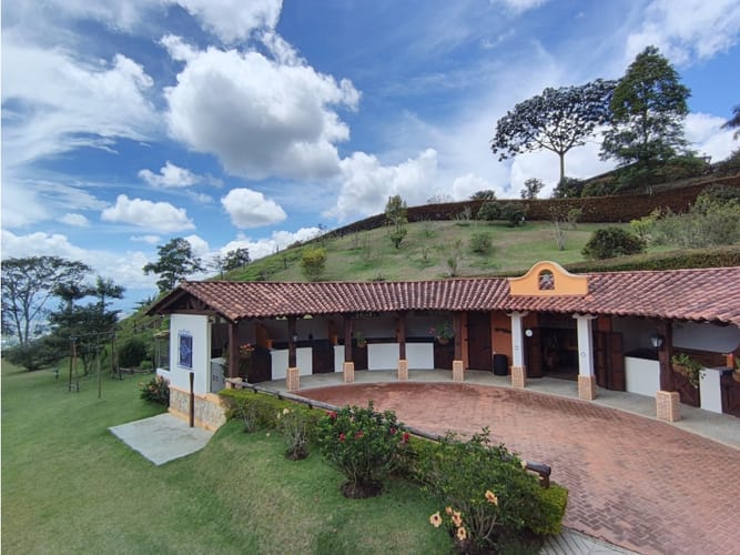 Finca en venta en Aeropuerto, Rionegro, 14878 m² · foto 9 de 24