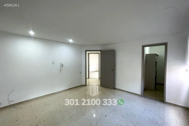 Apartamento en venta en El Poblado, Medellín · foto 18 de 24