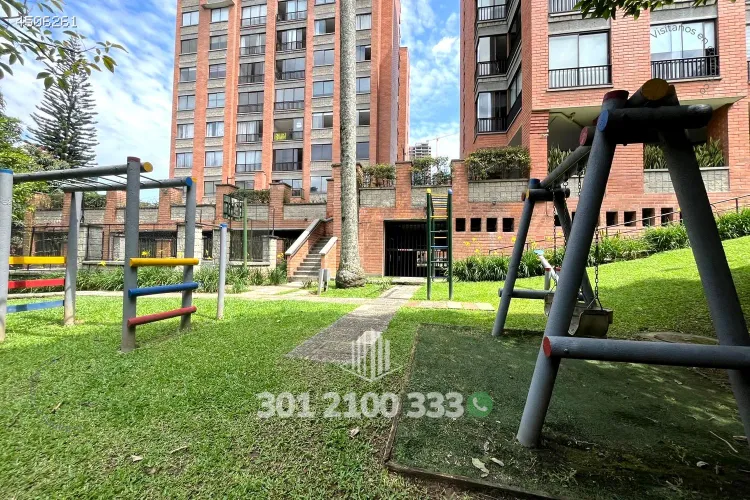 Apartamento en venta en El Poblado, Medellín · foto 23 de 24