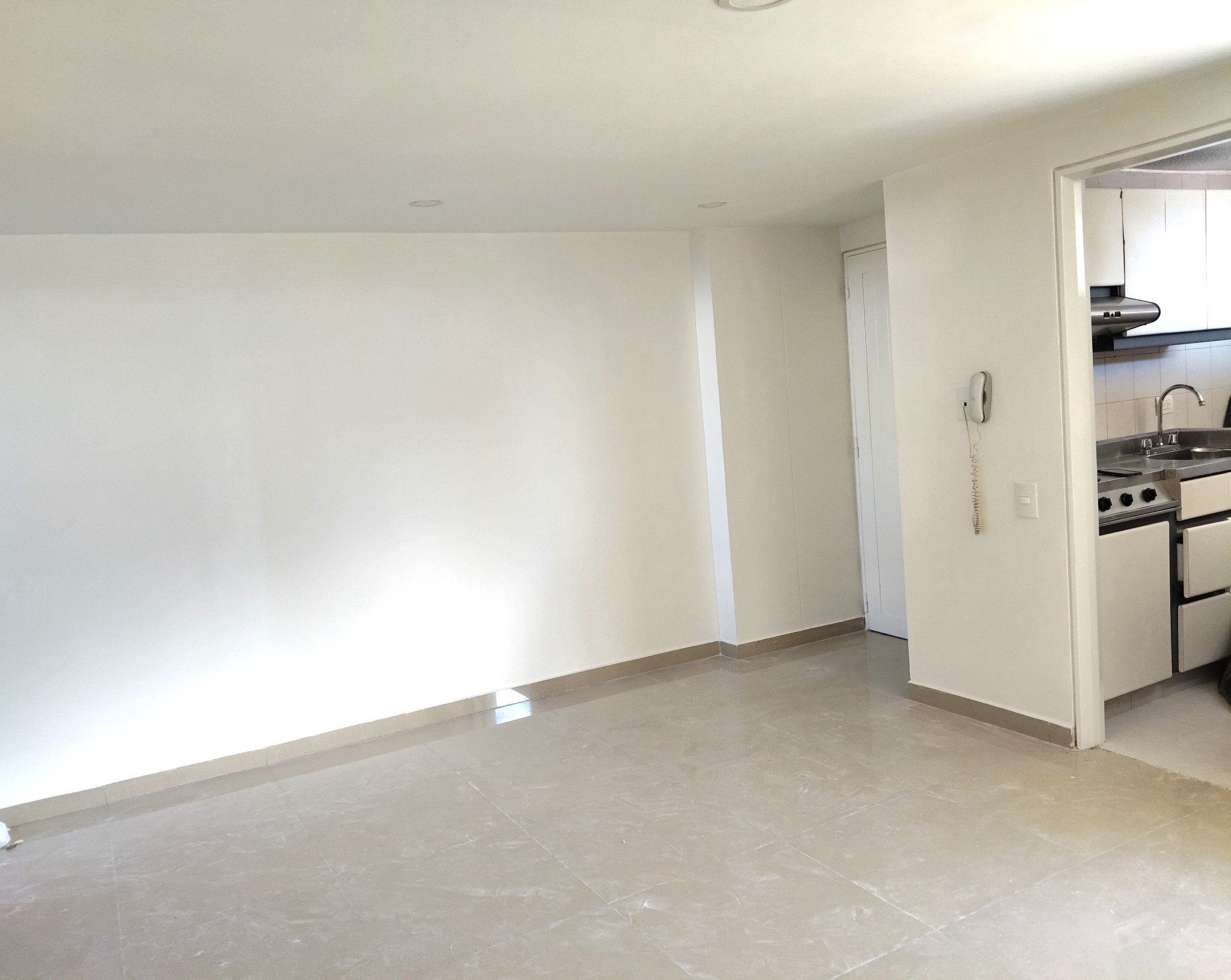Apartamento en arriendo en Chapinero, Bogotá · foto 2 de 17