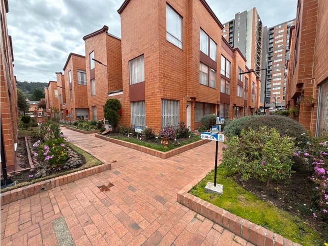 Casa de 4 alcobas en venta en El Redil, Bogotá, 72 m² · foto 23 de 24