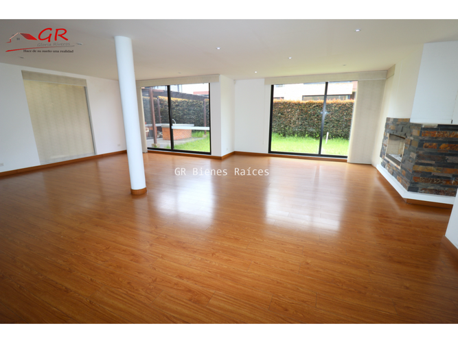 Casa de 4 alcobas en venta en Parcelas, Cota, 320 m² · foto 6 de 24