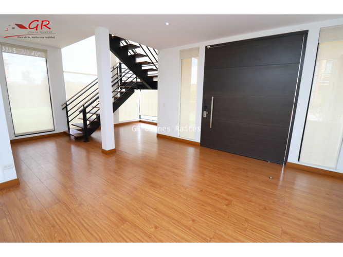 Casa de 4 alcobas en venta en Parcelas, Cota, 320 m² · foto 11 de 24